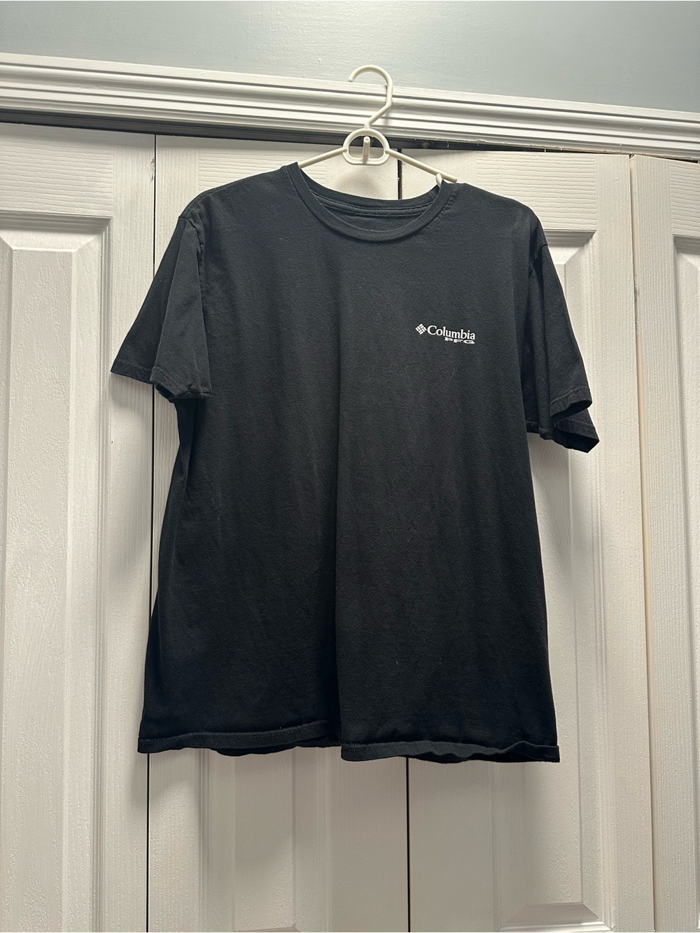 Men’s Columbia T-shirt - Size Large
